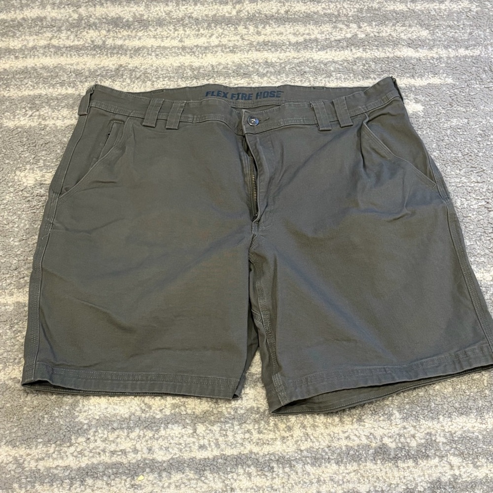 Duluth Trading Co Men's Gray Cargo Shorts